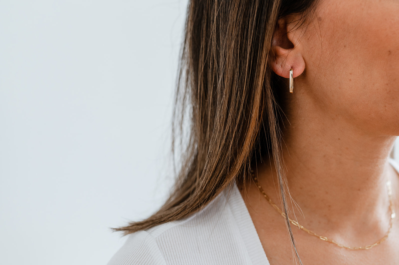 Minimal U Hoops | 10k Solid Gold